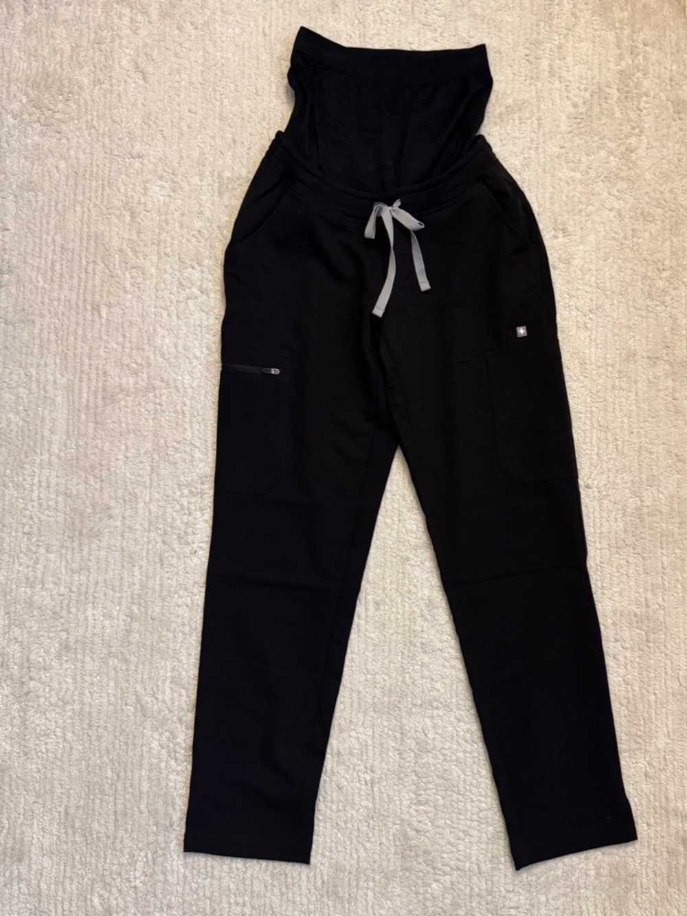 Figs Black Yola™ Maternity - Skinny Scrub Pants